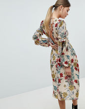 PrettyLittleThing Floral Midi Dress