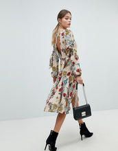 PrettyLittleThing Floral Midi Dress